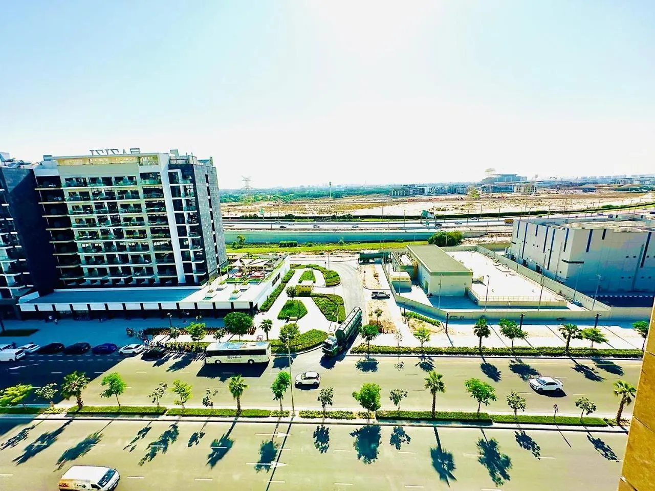 דירות דובאי Azizi Riviera Meydan